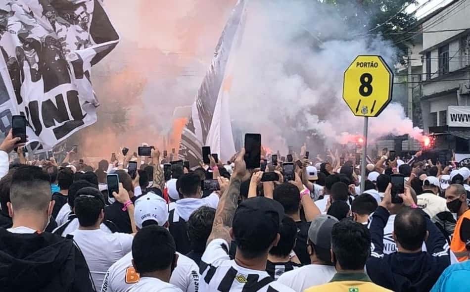 Venda de ingressos para clássico Santos x Palmeiras começa segunda