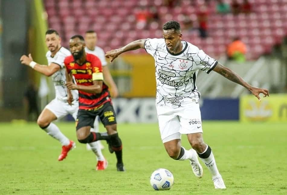 Muita posse, pouca eficiência: os números que ilustram a atuação ruim do Corinthians contra o Sport