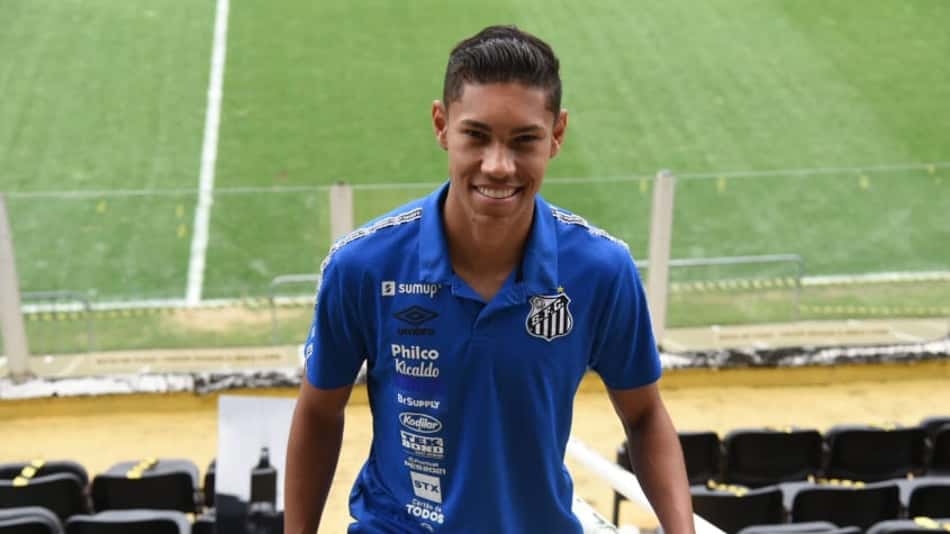 Irmãos Balieiro assinam renovação de contrato com o Santos
