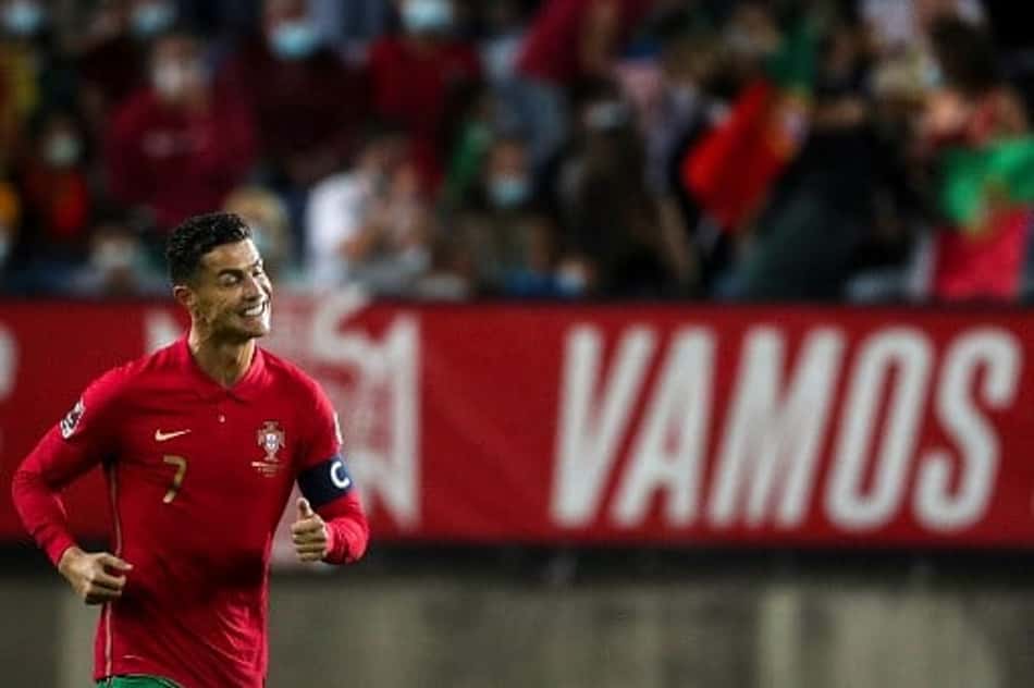 Cristiano Ronaldo marca três vezes, Portugal goleia Luxemburgo e volta à brigar pela liderança do grupo