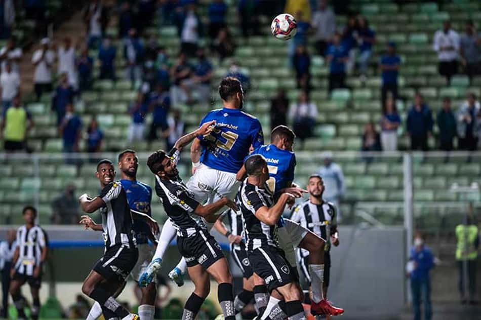 Análise: com primeiro tempo apático, Botafogo passa longe da vitória contra o Cruzeiro