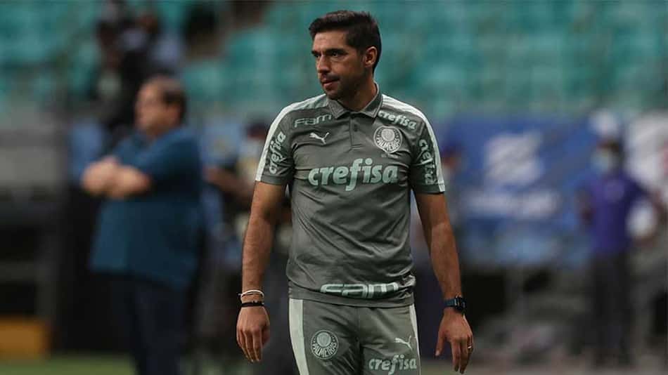 Abel aponta desgaste físico e ausências no elenco como motivos para sequência negativa do Palmeiras