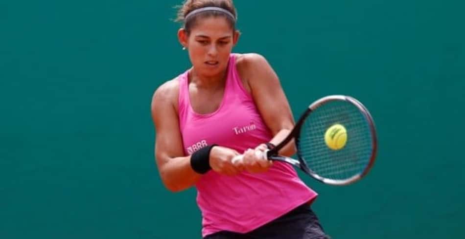 Carol Meligeni estreia com vitória em Lima