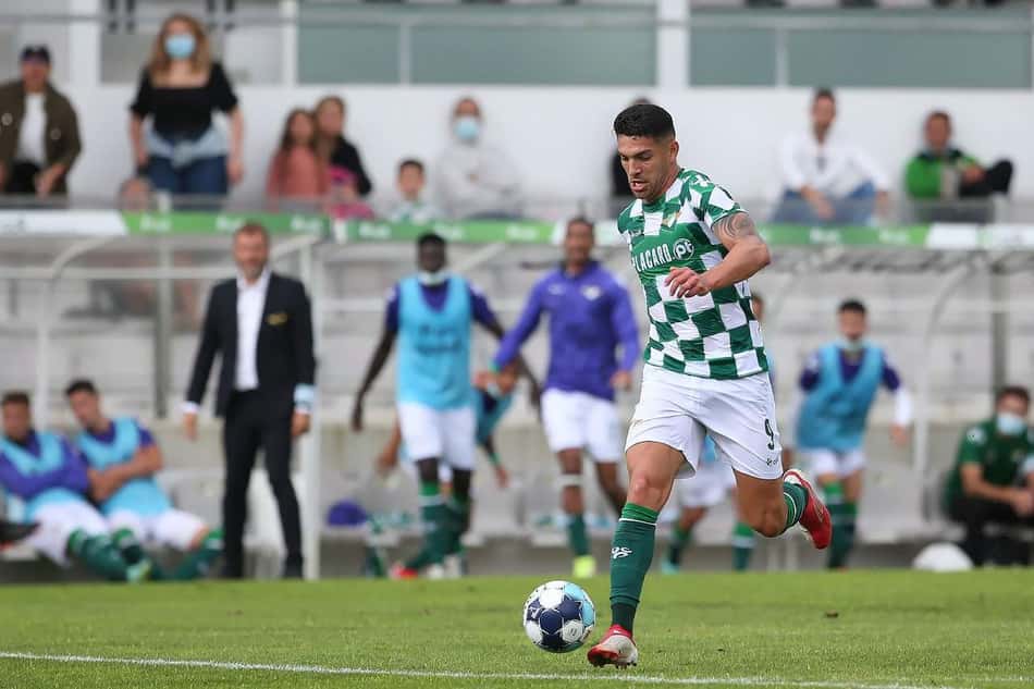 André Luis celebra artilharia pelo Moreirense: 'Devo isso aos meus companheiros'