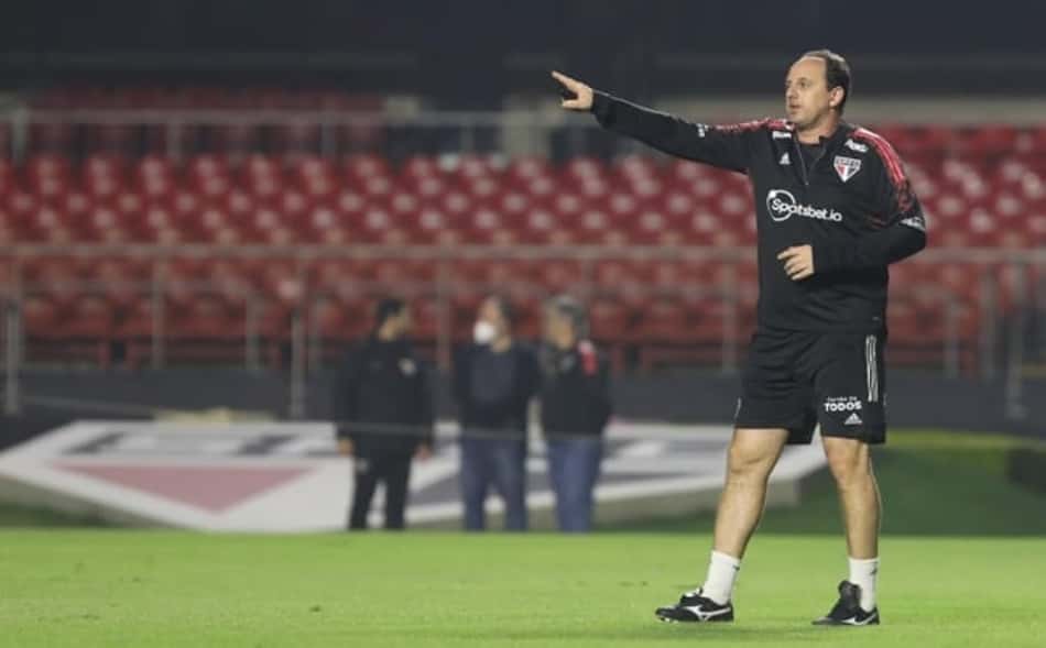 Jogos em casa e clássico: veja o retrospecto de Ceni como treinador do São Paulo nessas situações