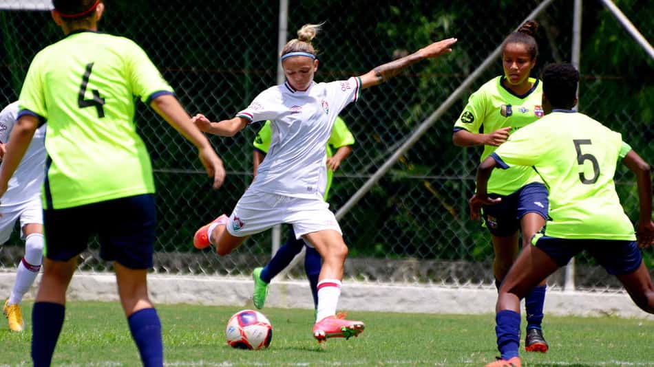 Joelma celebra primeiro gol com a camisa do Fluminense no Carioca Feminino: 'Fazer muitos mais'