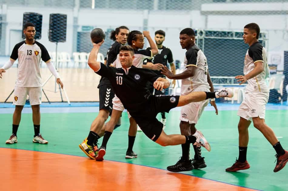 Com disputa em uma arena olímpica, jogadores vivem 'sonho' no Brasileiro Juvenil de Handebol