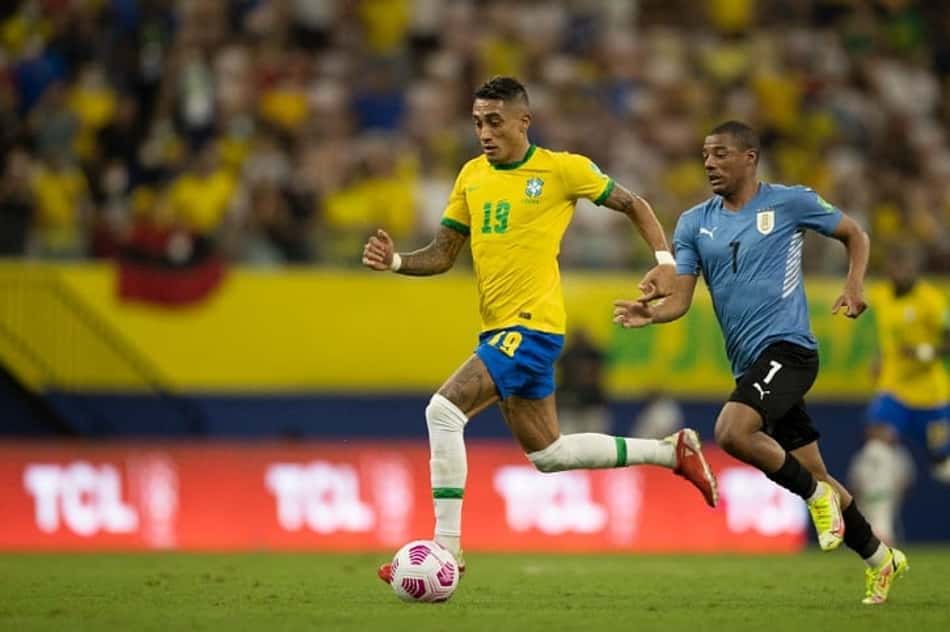Novo reforço do Barcelona, Raphinha deve brigar por vaga de titular com grandes 'adversários'