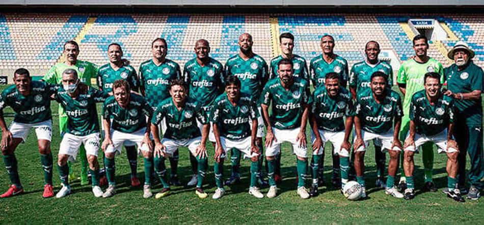 Com presença do público, Palmeiras tem decisão pela Copa Brasil de Futebol Master