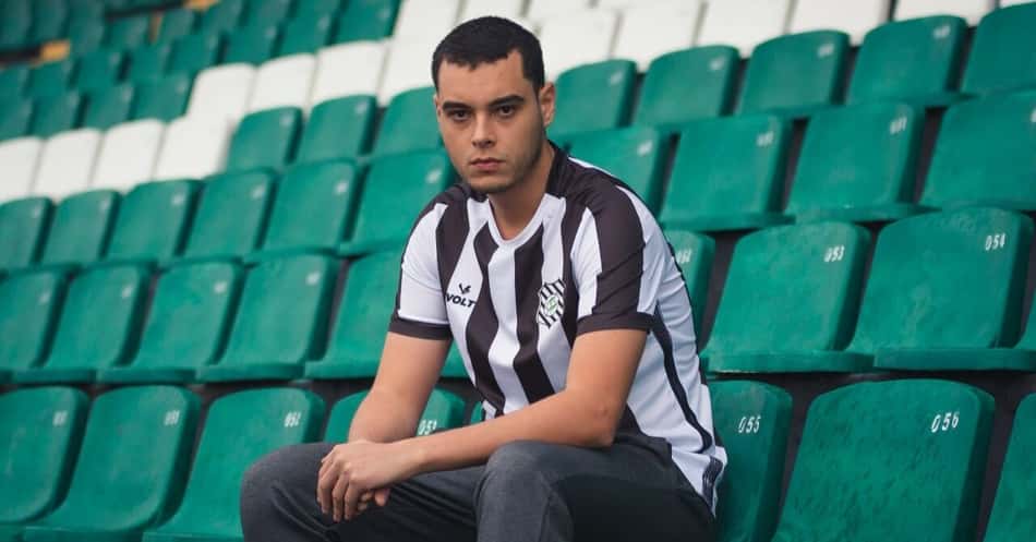 Figueirense apresenta novos uniformes com homenagem para o centenário do clube