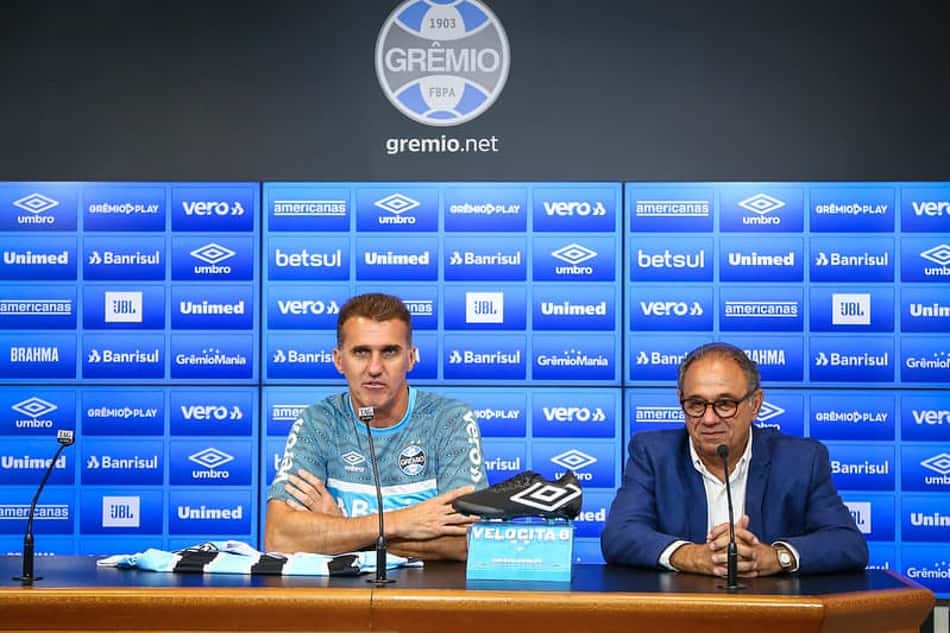 Vice do Grêmio dá nova declaração polêmica antes de jogo contra o Corinthians