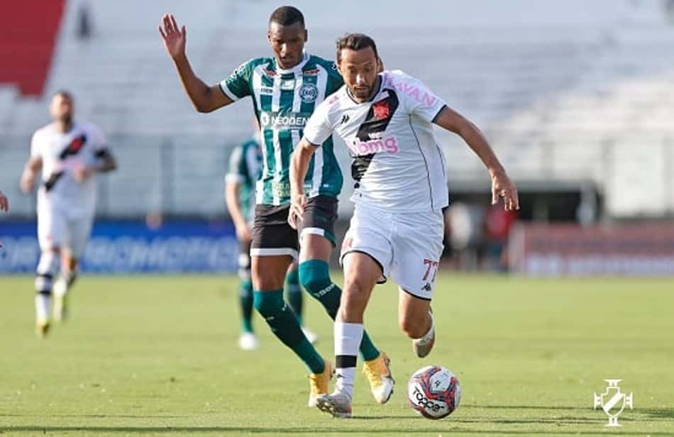 Após triunfo, Nene destaca apoio da torcida do Vasco na Colina: 'Tínhamos de dar resposta a eles'