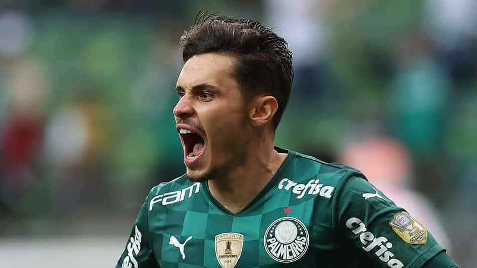 Em duelo direto pelo G4, Palmeiras vence o Internacional e acaba com sequência sem vitórias no Brasileirão