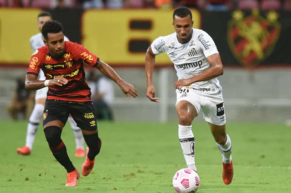 Lucas Braga lamenta empate do Santos e espera 'virada' com jogos em casa