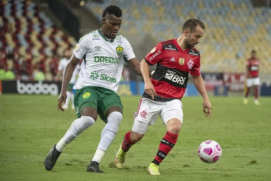 Everton Ribeiro admite dificuldades do Flamengo diante do Cuiabá: 'Temos que criar mais chances'