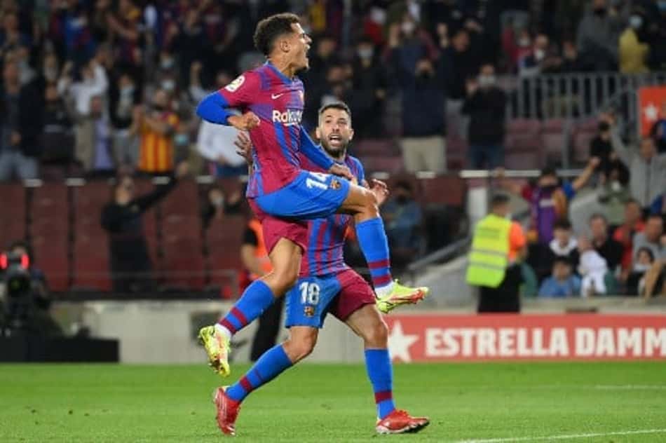 Após gol, Coutinho espanta má fase e diz que ainda quer brilhar pelo Barcelona