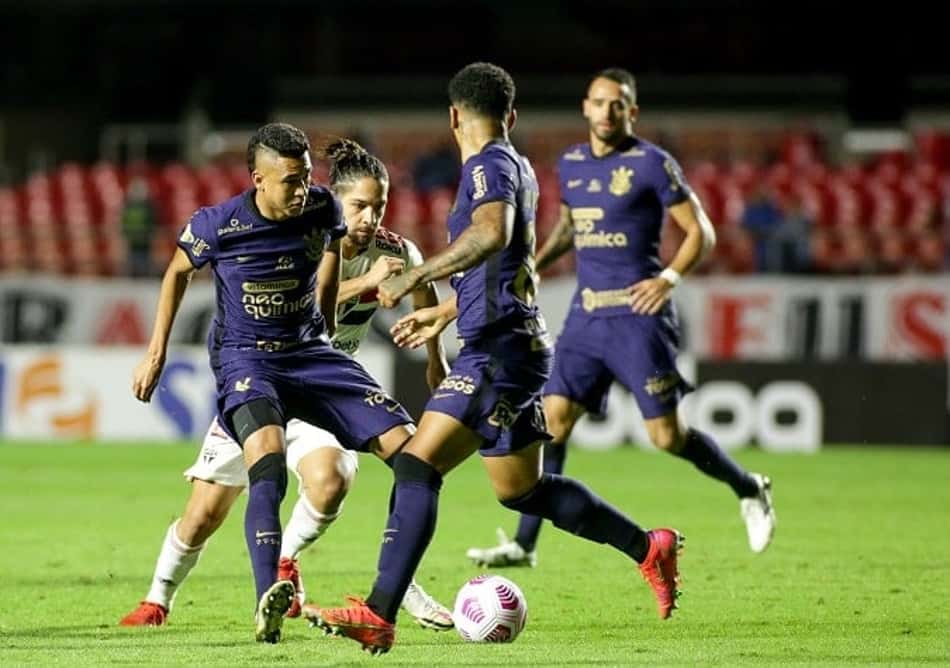 Derrotado no clássico, Corinthians repete atuação com baixa intensidade e poucas finalizações certas