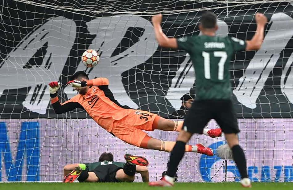 Sporting goleia o Besiktas e soma primeiros pontos na Champions