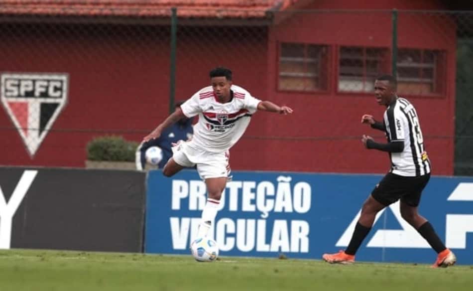 São Paulo vence o Atlético-MG e se classifica para a final da Copa do Brasil sub-17