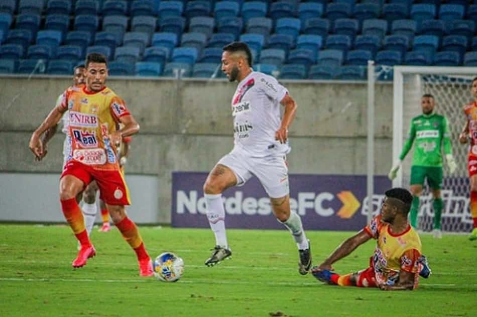 Ferroviário goleia, elimina a Juazeirense e avança na Pré-Copa do Nordeste