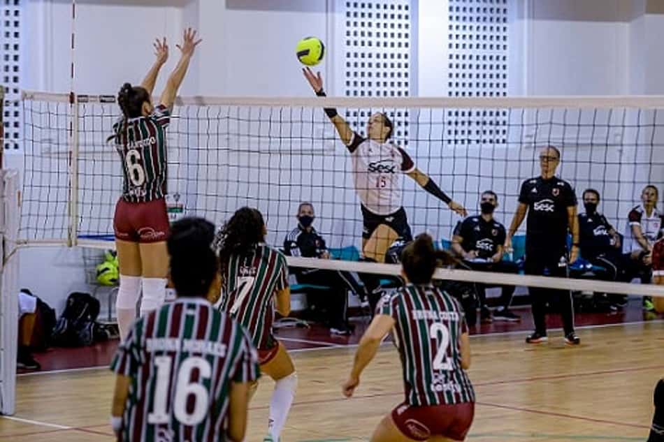 Sesc RJ Flamengo vence Fluminense e sai na frente na decisão do Campeonato Carioca de vôlei