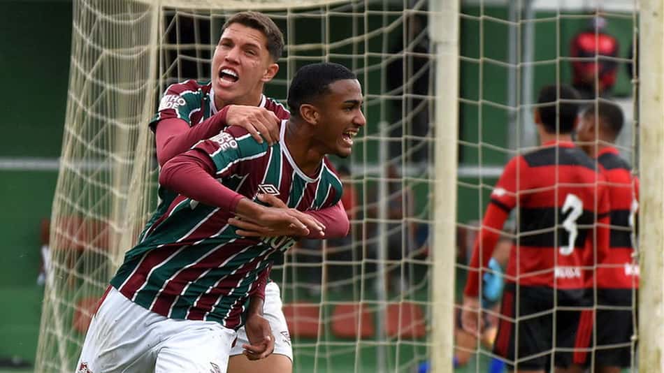 Fluminense vence Flamengo, assume a liderança e fica próximo de título da Taça Guanabara Sub-17