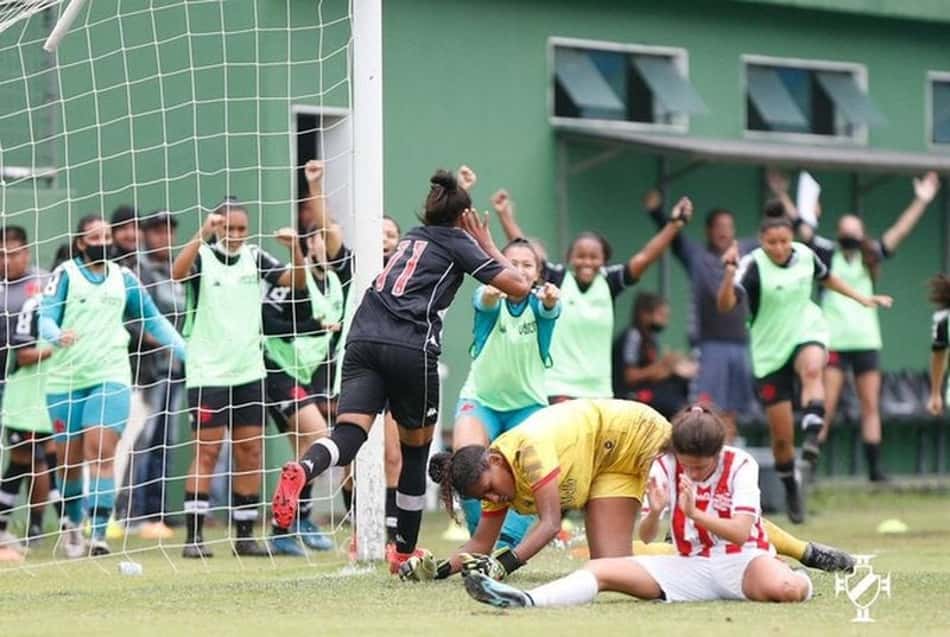 Dani Barão marca duas vezes, e Vasco vence o Bangu pelo Campeonato Carioca Feminino