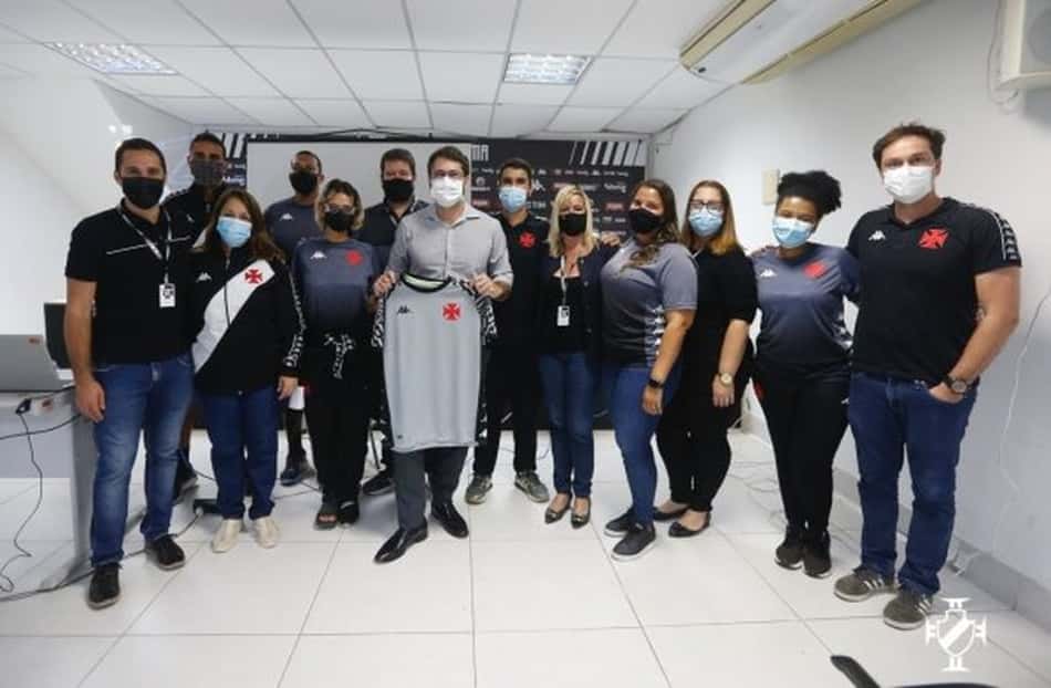 Vasco inicia ciclo de palestras socioeducativas para atletas da base