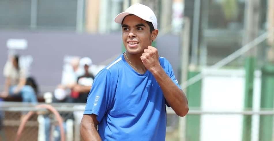 Paranaense de 16 anos de origem humilde faz 1º ponto na ATP