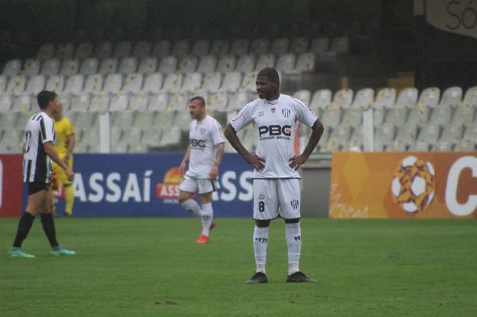 Feijão vibra com classificação do EC São Bernardo na Copa Paulista