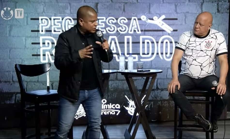 Loucura, loucura! Na 'Corinthians TV', Marcelinho 'compara' Sylvinho a Luciano Huck e corneta ídolo do clube