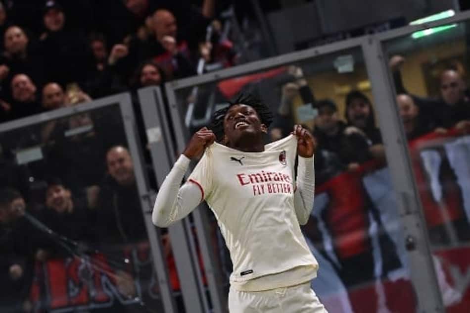 Com dois a mais, Milan sofre, mas consegue vitória contra o Bologna perto do fim