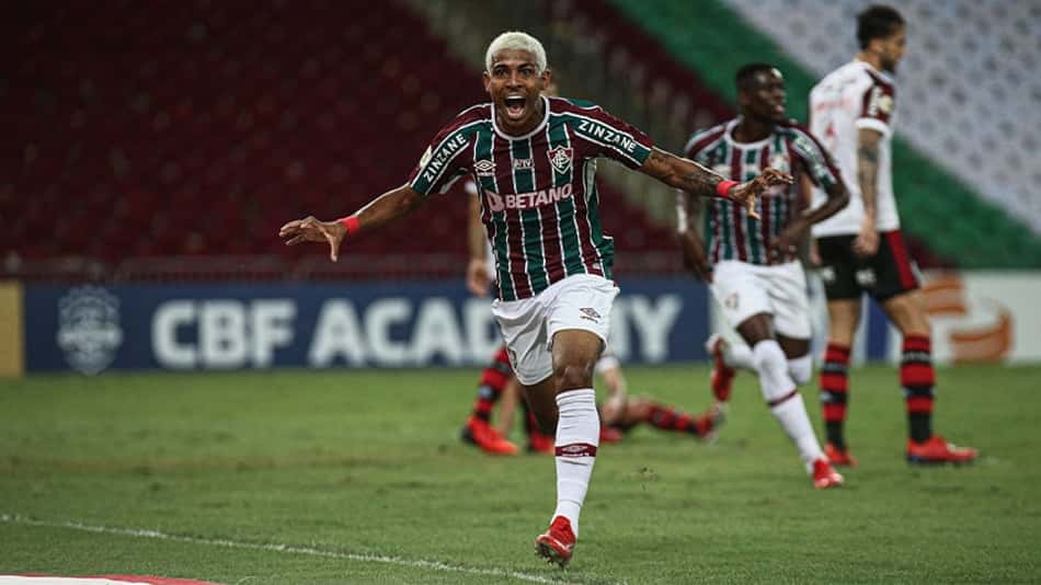 John Kennedy e Luiz Henrique celebram vitória em clássico contra o Flamengo: 'Aqui é Fluminense'
