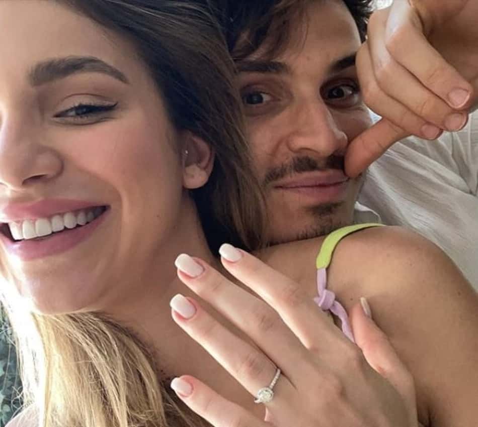 Raphael Veiga brinca sobre noivado com irmã de Luan Santana: 'Bem no jogo e no amor'