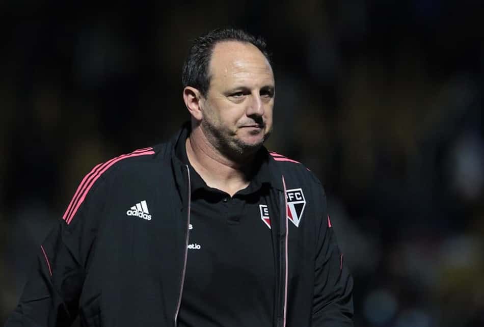Ceni 'muda' meta no São Paulo e diz que todos os times do Brasileirão passam por instabilidade