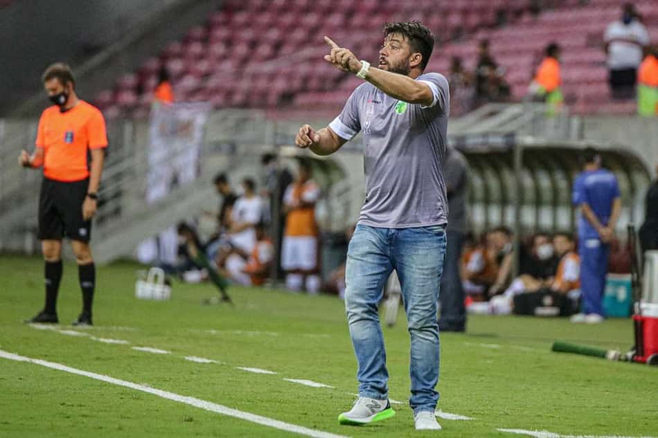 Daniel Rocha fala sobre classificação inédita do Floresta e não esconde felicidade: 'Oportunidade única'