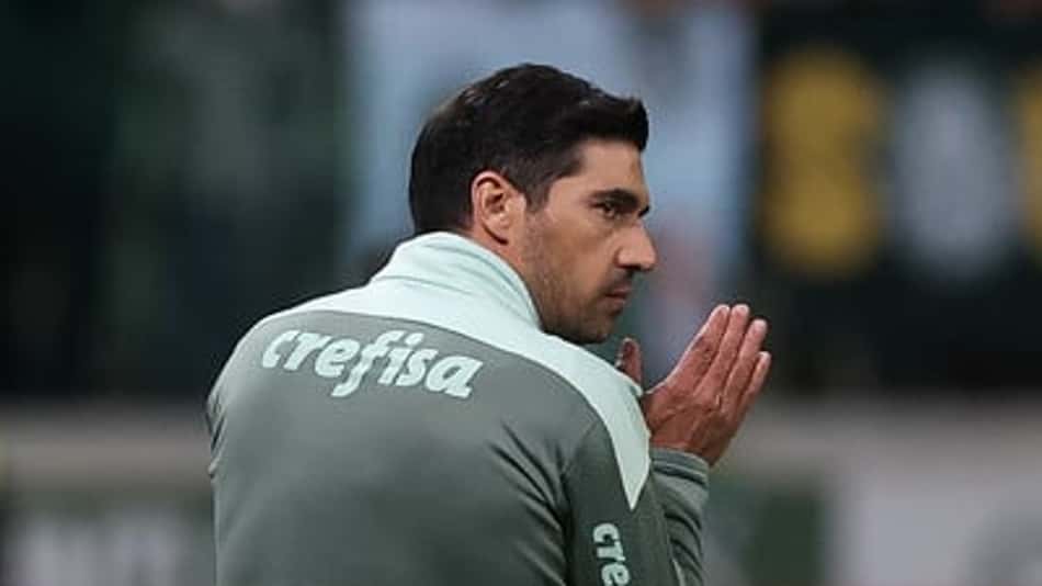 Após sexta vitória seguida do Palmeiras, Abel elogia quarteto de ataque: 'Entendem o jogo coletivo'
