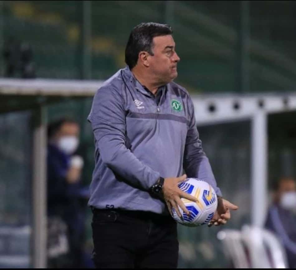 Pintado explica a sua saída do comando da Chapecoense