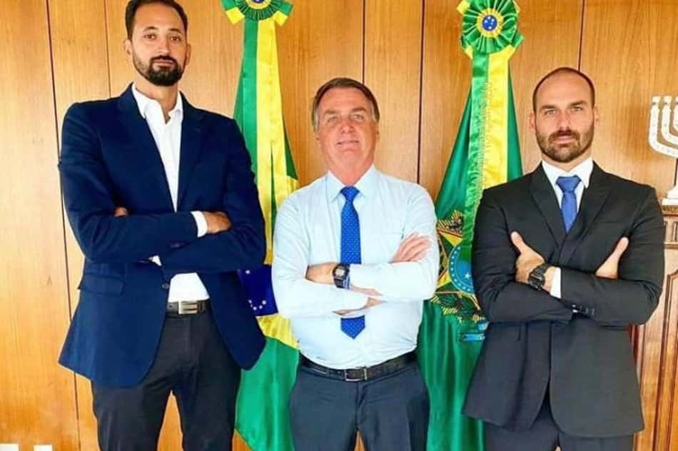 Bolsonaro sai em defesa do jogador de vôlei Maurício Souza, afastado do Minas por post homofóbico: 'Tudo é homofobia'