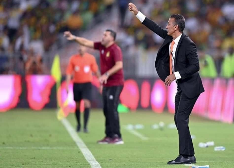 Chamusca supera início difícil, vence clássico e embala sequência invicta com o Al-Shabab