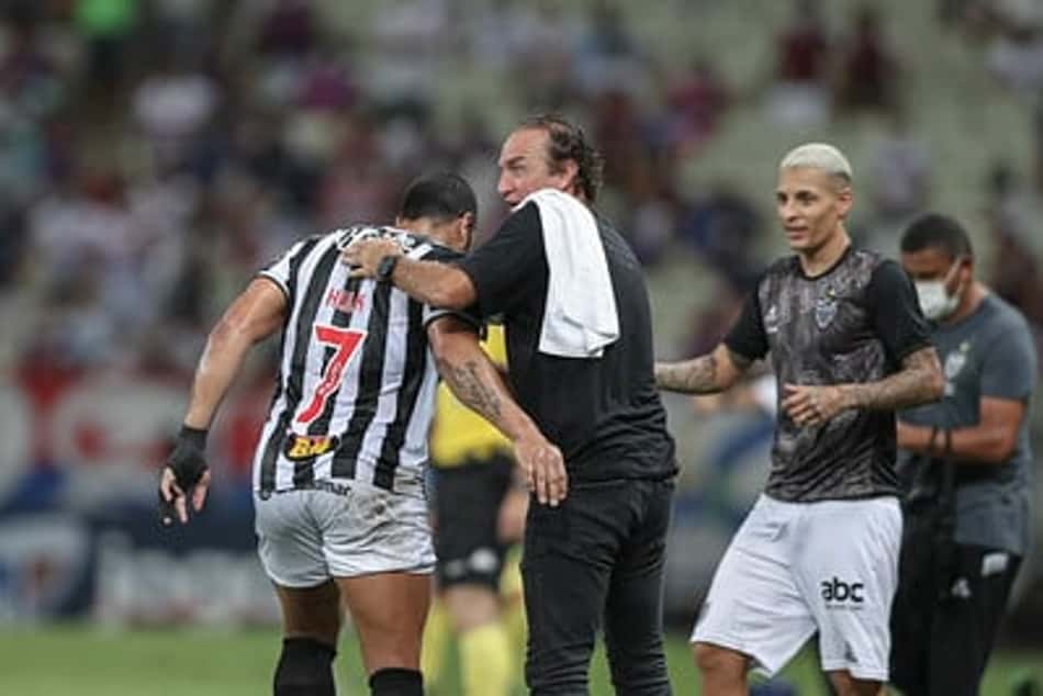 Cuca promete utilizar o Brasileirão como preparação para a decisão da Copa do Brasil