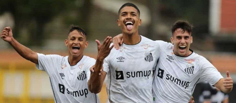 Santos vence o Amparo, de virada, no Paulista Sub-20