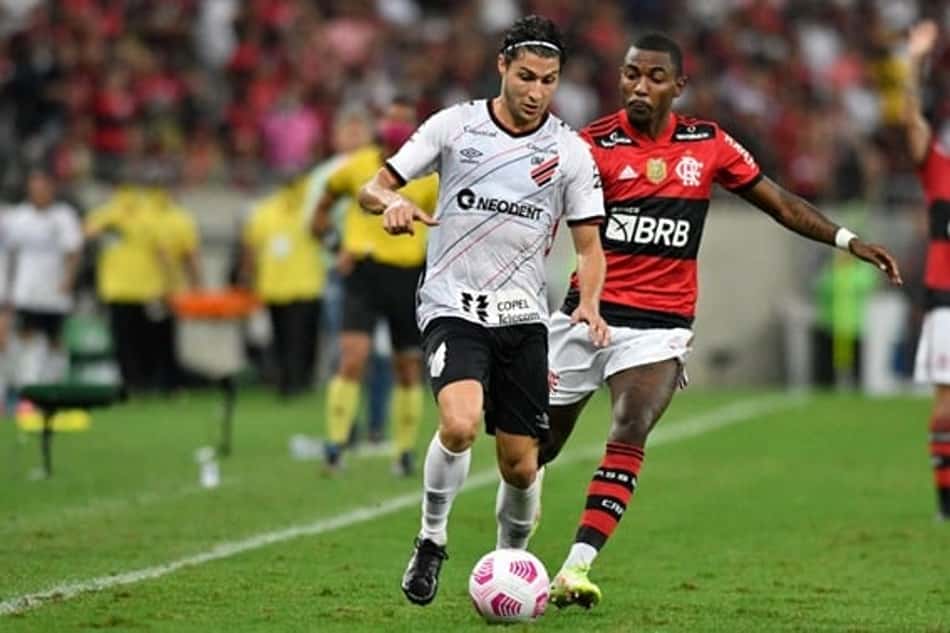 Marcinho comemora vaga na final da Copa do Brasil e confia no Athletico para a decisão