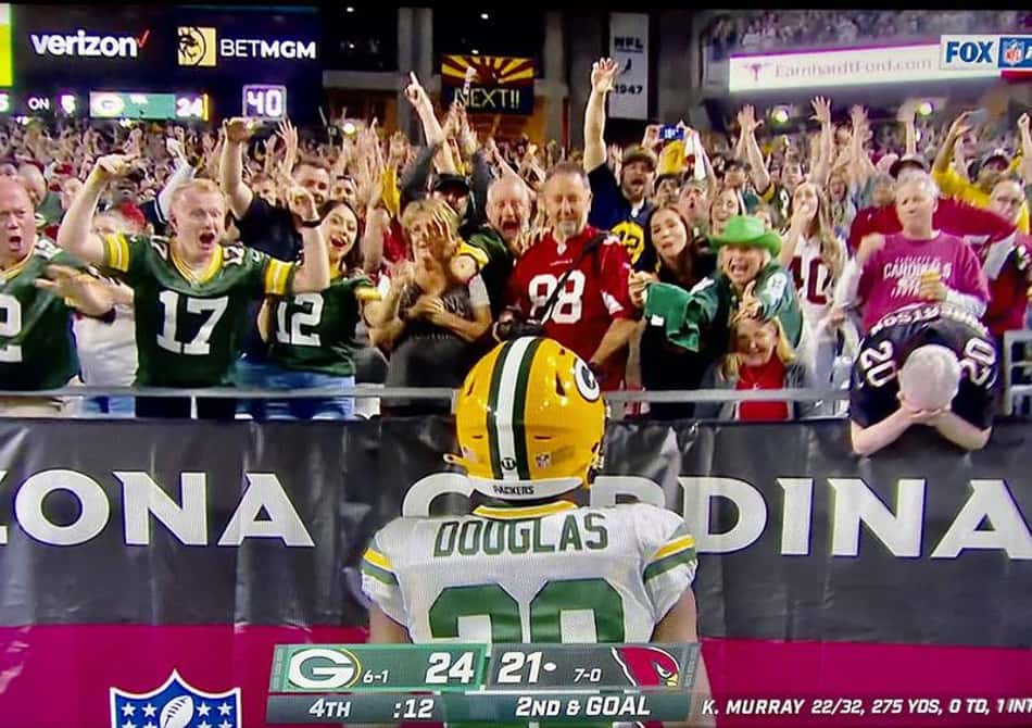 Packers derrubam invencibilidade dos Cardinals com interceptação no apagar das luzes; veja