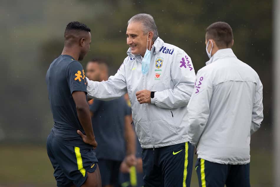 LANCE! Rápido: Vini Jr. ou Coutinho? Tite faz mistério na escalação para clássico entre Brasil e Argentina!