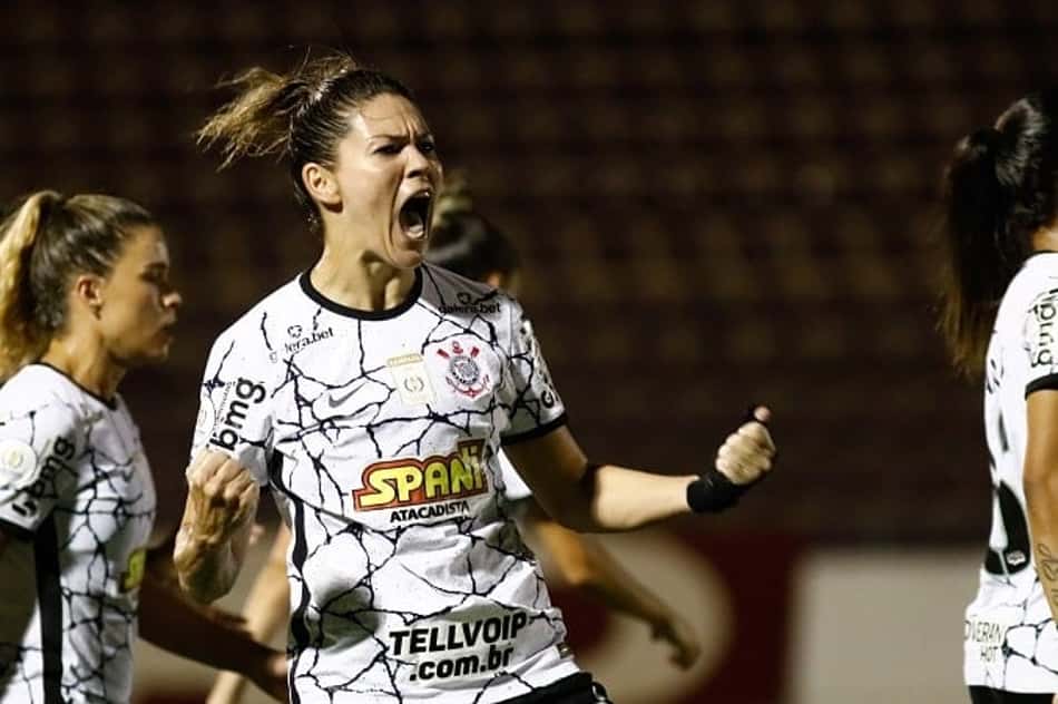 Corinthians estende vínculo com Gabi Zanotti e chega a 14 renovações de contrato no time feminino