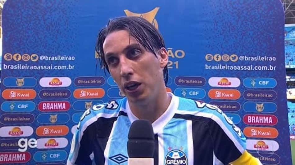 Após derrota do Grêmio, Geromel segue acreditando na permanência na Série A: 'Não desistir nunca'