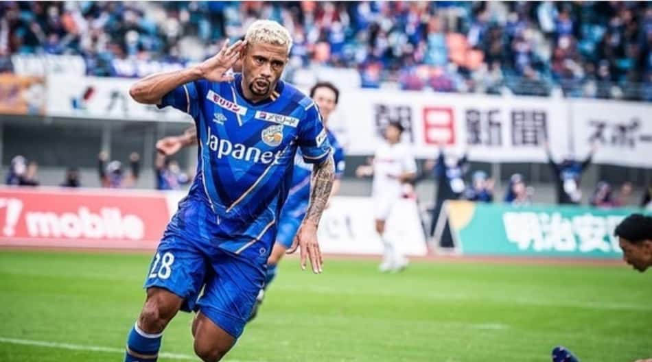 Com assistência e gol, Wellington Rato é protagonista em vitória do V-Varen Nagasaki