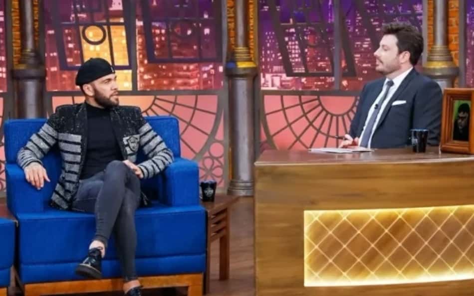Sem clube, Dani Alves diz que avalia propostas e treina com foco na Copa do Mundo: 'Estou nesse período'