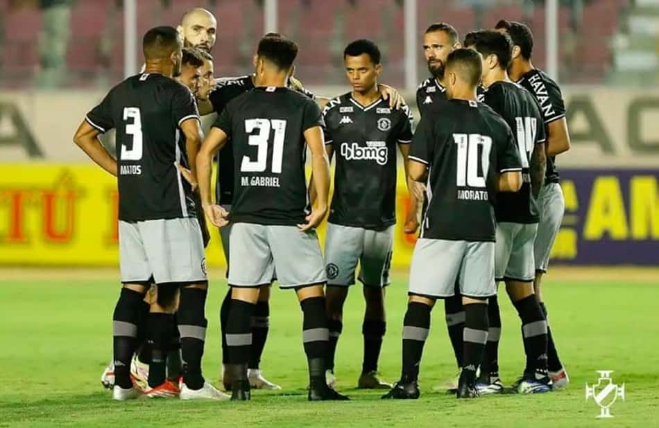 Erros em série: LANCE! elenca os fatores que tiraram do Vasco as chances reais de acesso